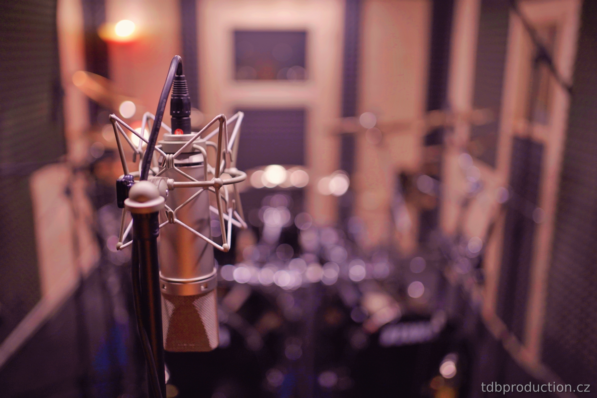 Nahrávání bicí soupravy v TdB Production Praha - Ambience recording