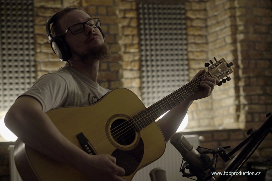 TdB Production - Nahrávací studio a videoprodukce Praha - SLUCHÁTKA